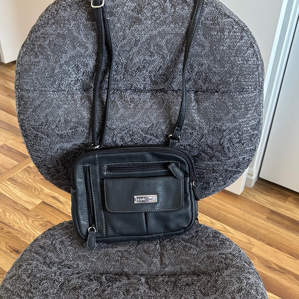 Chic Black Crossbody Bag